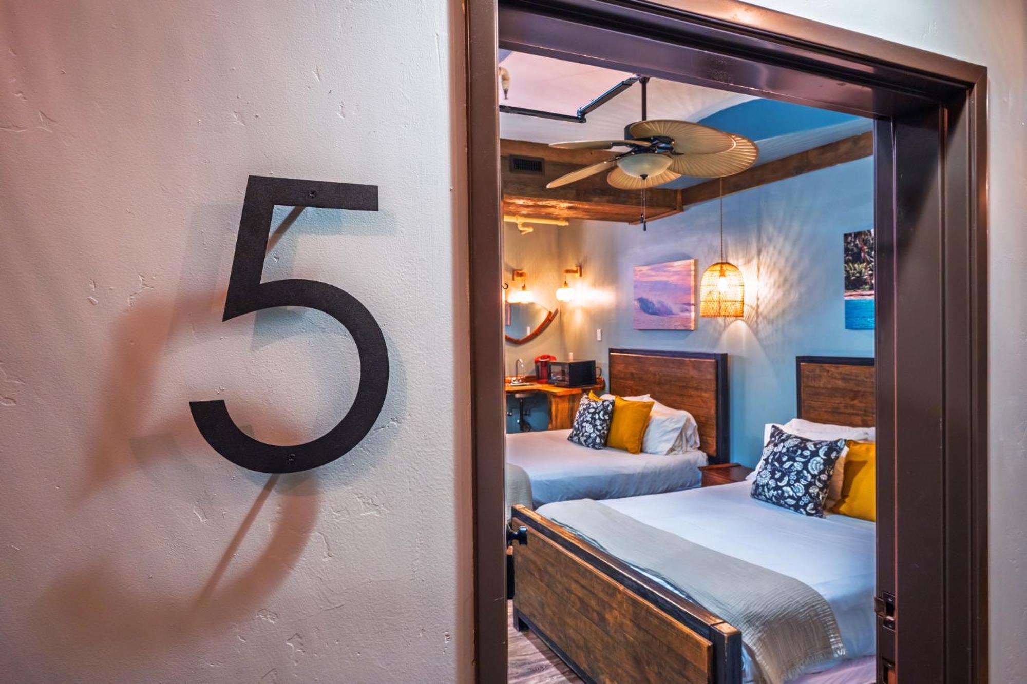 Nomads Hotel サン・クレメンテ エクステリア 写真